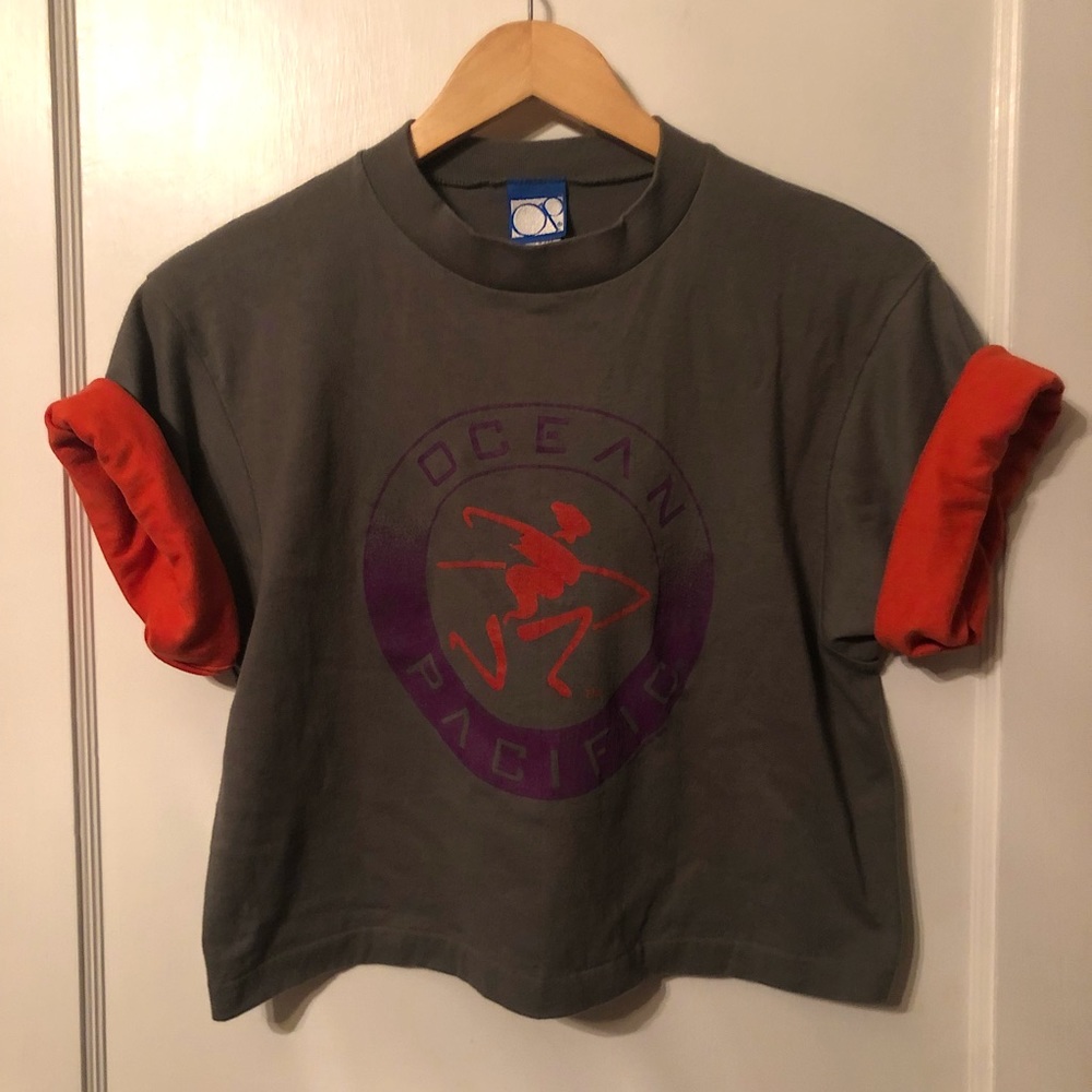 Graphic OP soft crop top